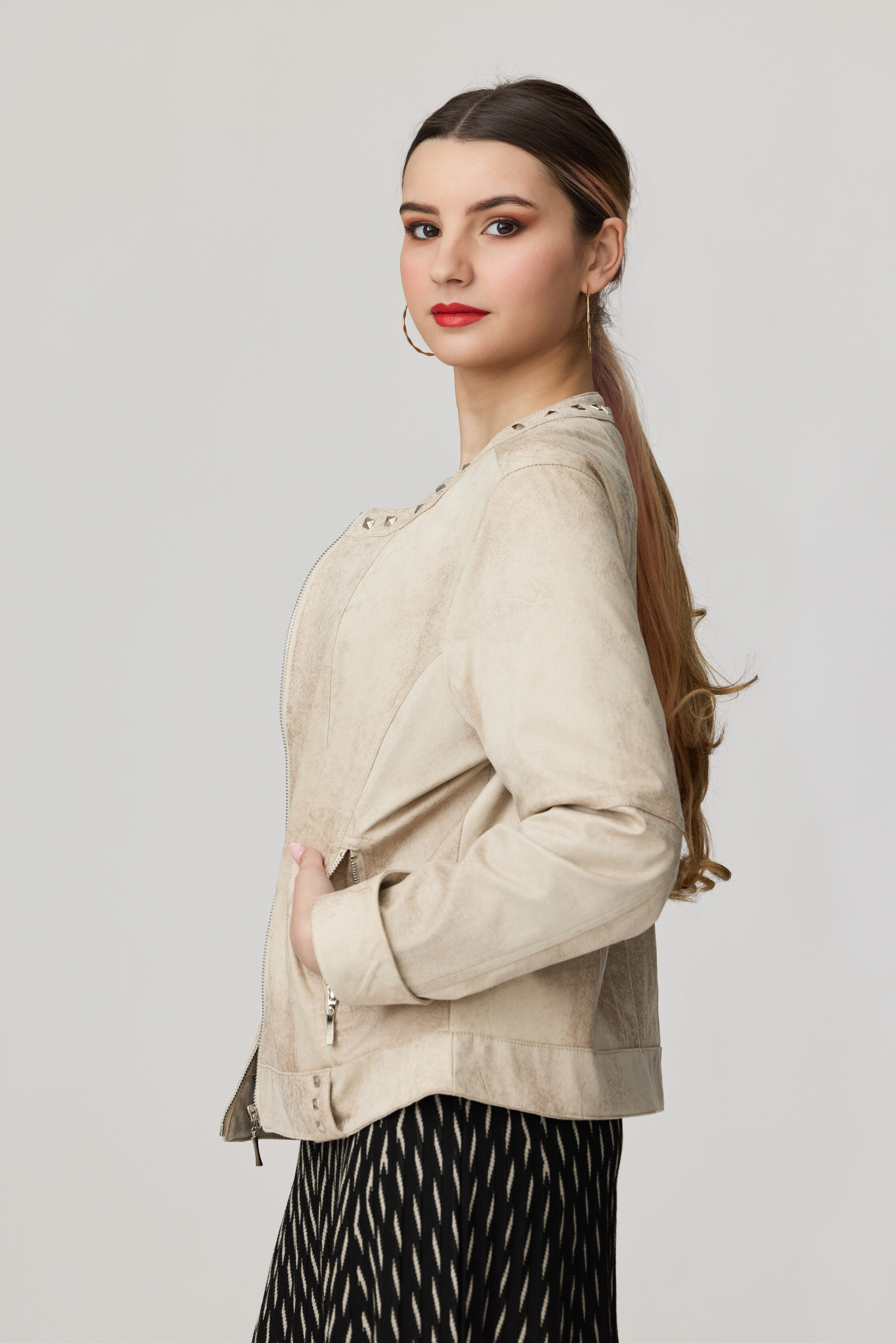 60712charli_000002_4